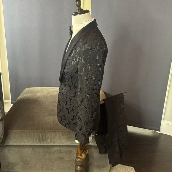 Men’s Black Slim Fit Tuxedo 3 Piece Suit Shawl Lapel 32 Jacket 30 Pants NWT